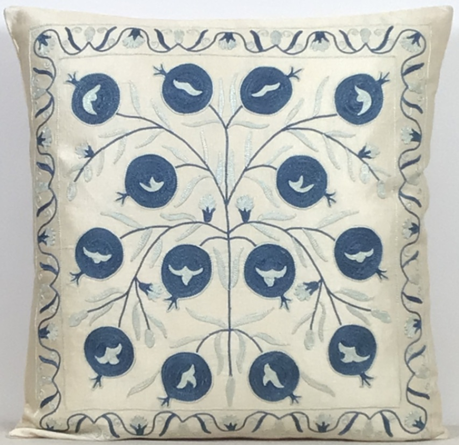 Suzani Pillow ( 50 x 50 cm )