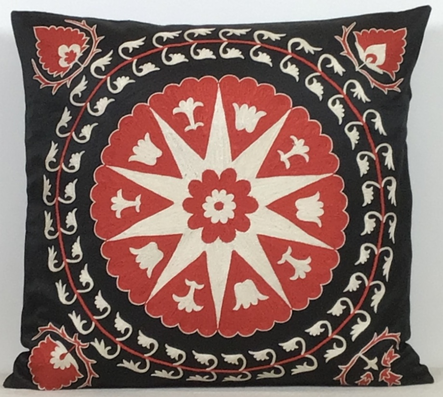 Suzani Pillow ( 50 x 50 cm )