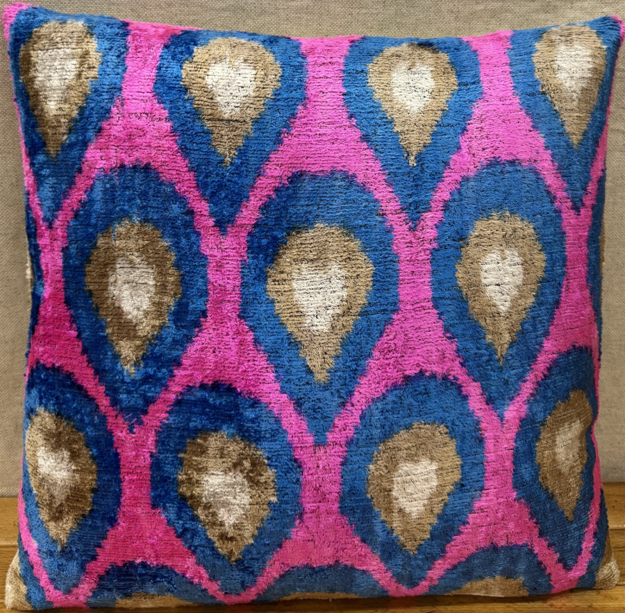 Velvet Pillow ( 40 x 40 cm )
