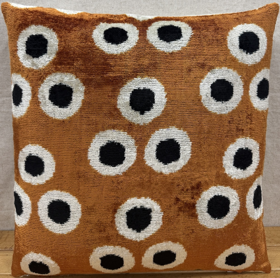 Velvet Pillow ( 40 x 40 cm )