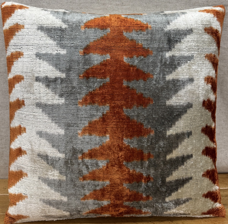 Velvet Pillow ( 40 x 40 cm )