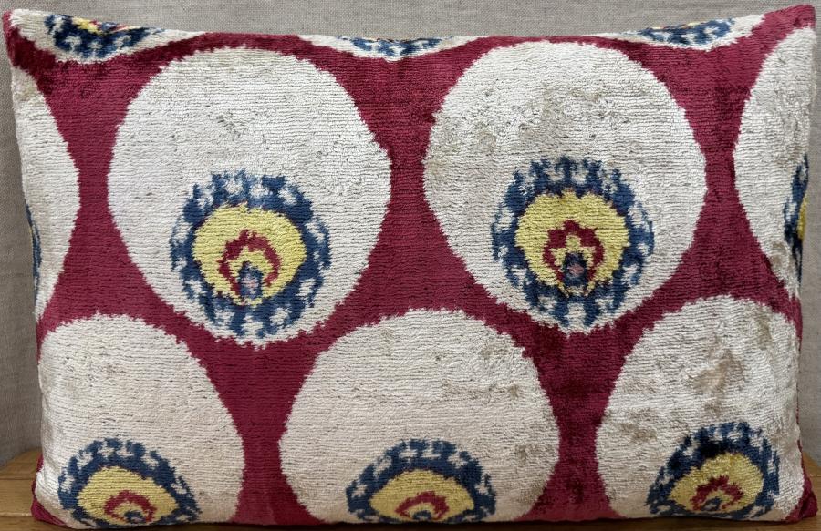 Velvet Pillow ( 40 x 60 cm )