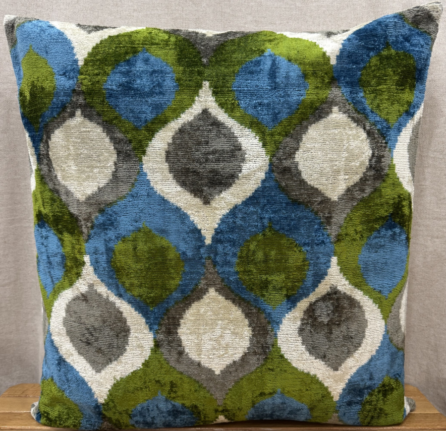 Velvet Pillow ( 60 x 60 cm )