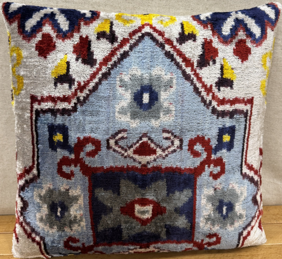 Velvet Pillow ( 40 x 40 cm )