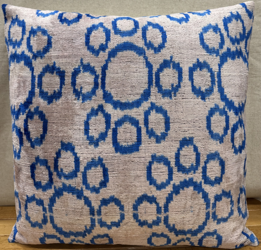 Velvet Pillow ( 50 x 50 cm )