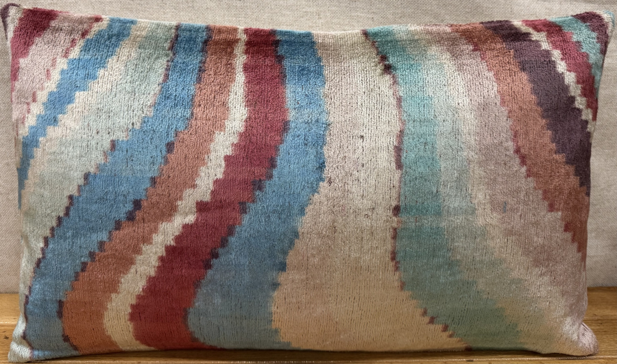 Silk Velvet Pillow ( 30 x 50 cm )