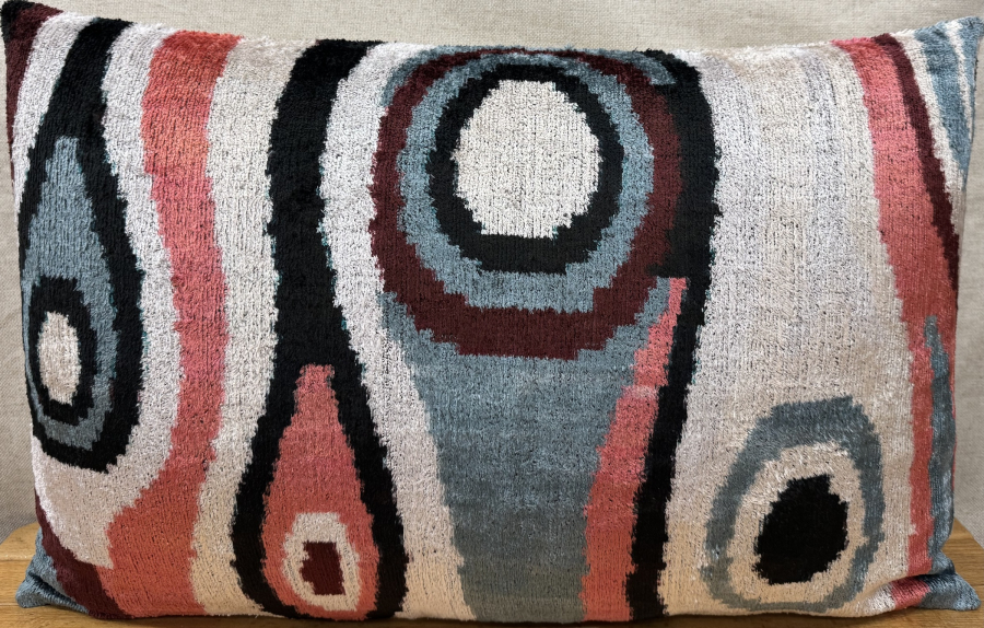 Silk Velvet Pillow ( 40 x 60 cm )