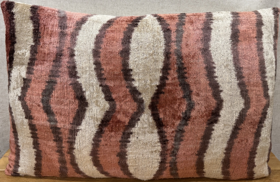 Silk Velvet Pillow ( 40 x 60 cm )