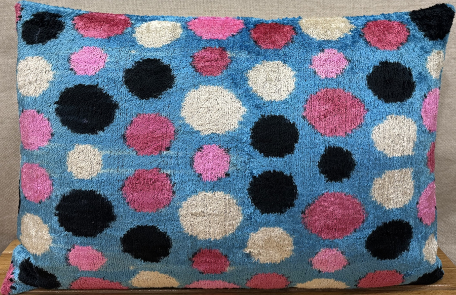 Silk Velvet Pillow ( 40 x 60 cm )