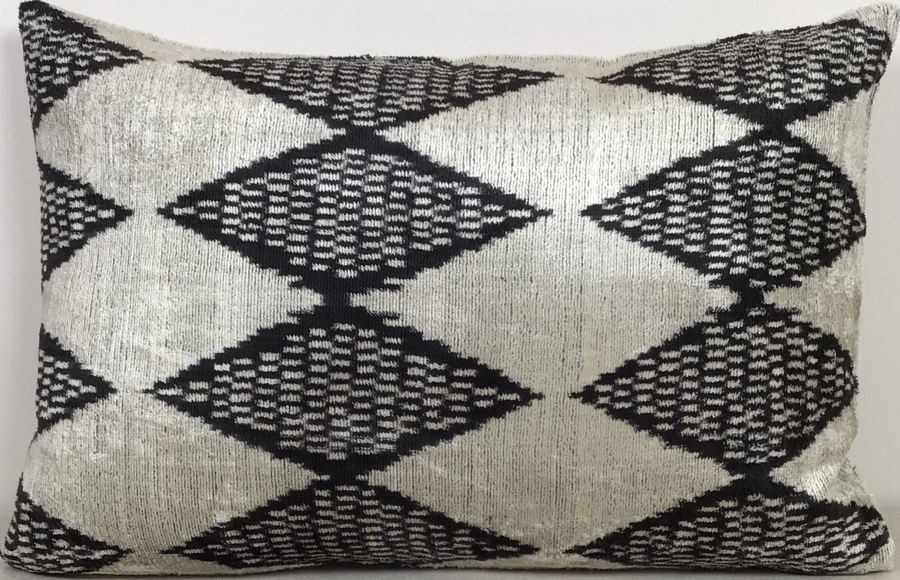 Silk Velvet Pillow ( 40 x 60 cm )