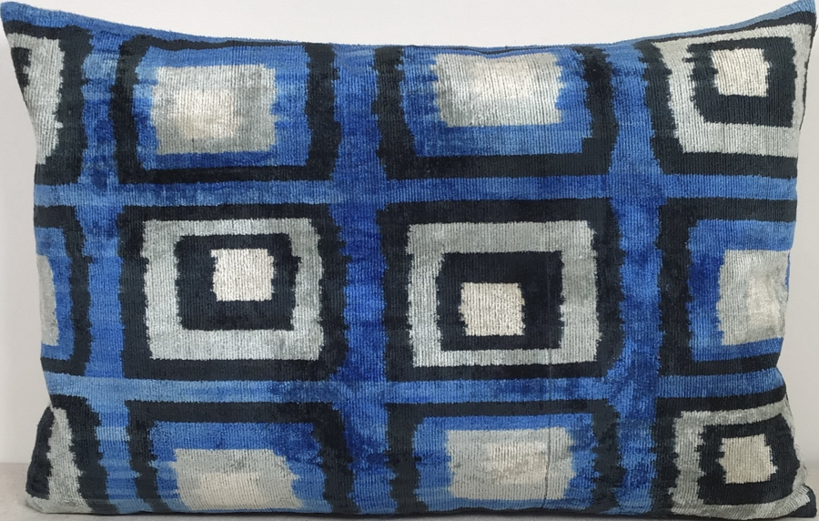 Silk Velvet Pillow ( 40 x 60 cm )