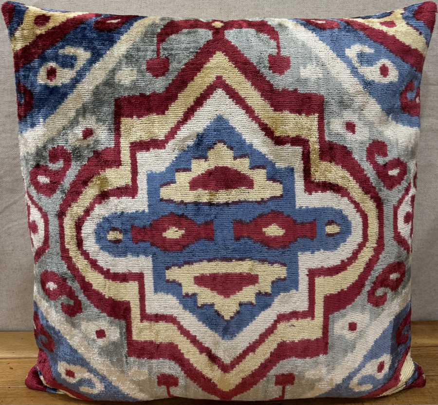 Silk Velvet Pillow ( 50 x 50 cm )