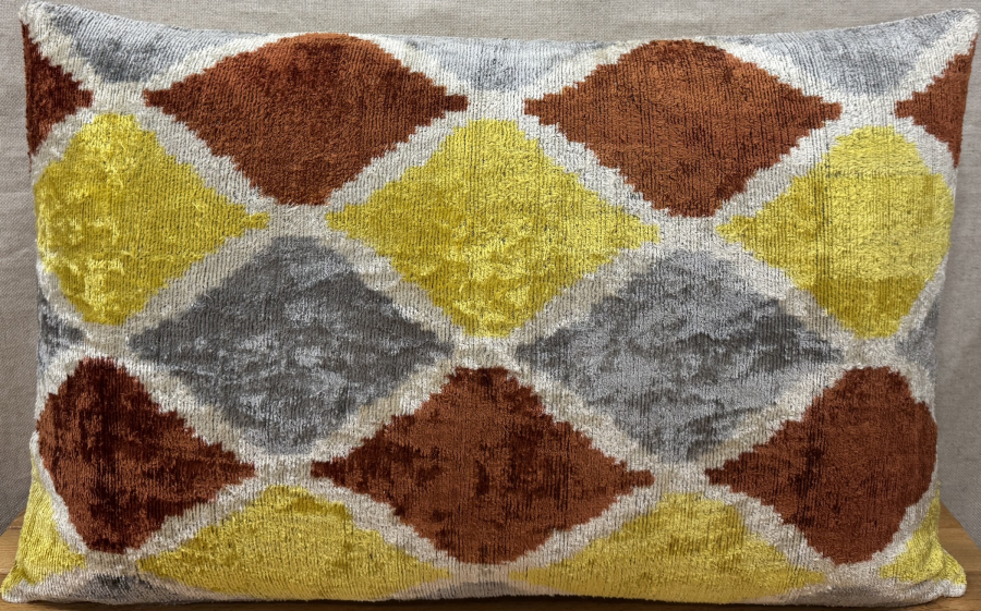 Silk Velvet Pillow ( 40 x 60 cm )