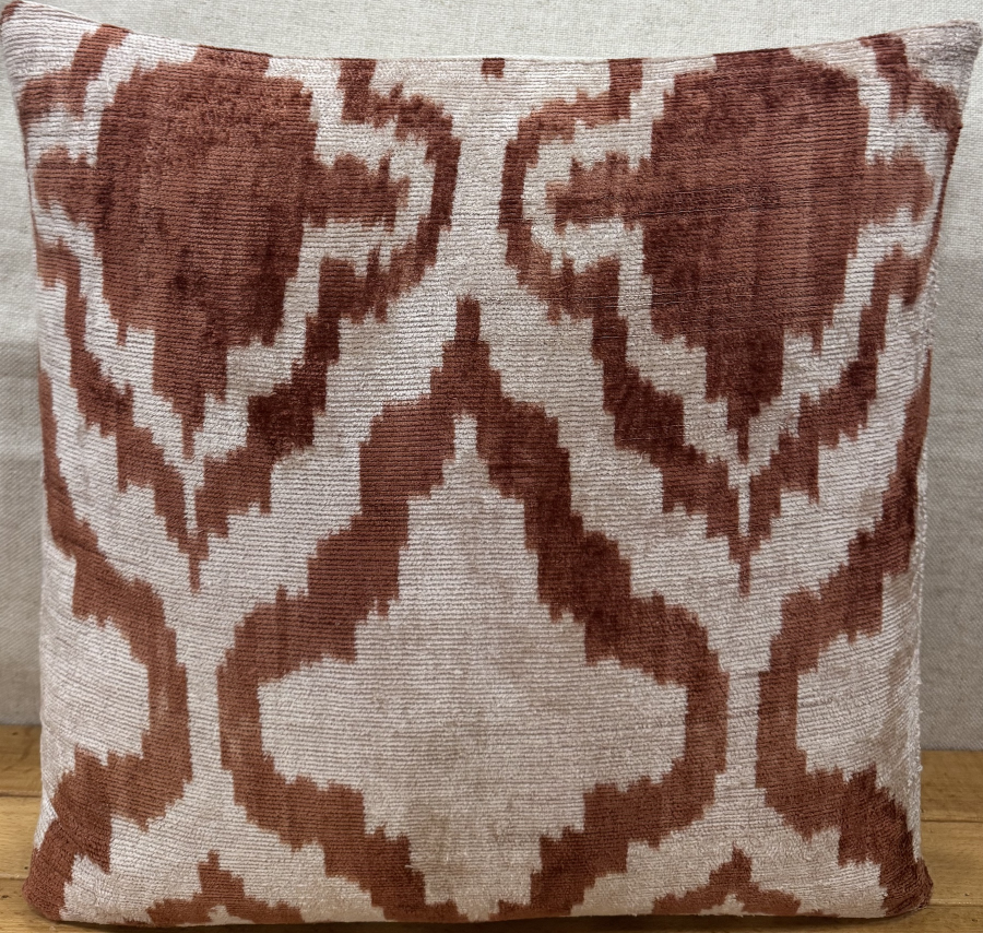 Silk Velvet Pillow ( 40 x 40 cm )