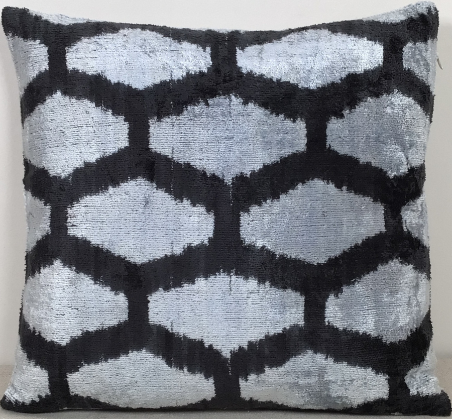 Silk Velvet Pillow ( 40 x 40 cm )