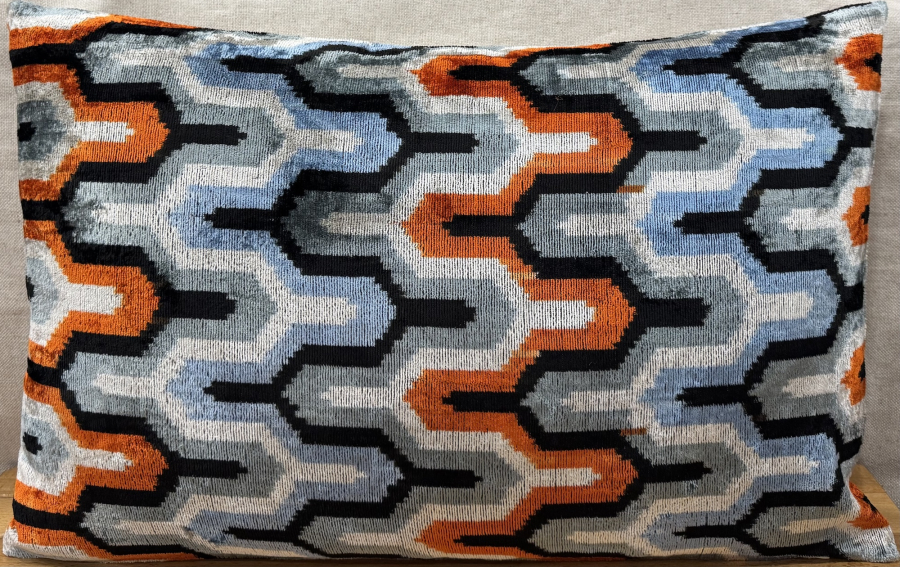 Silk Velvet Pillow ( 40 x 60 cm )