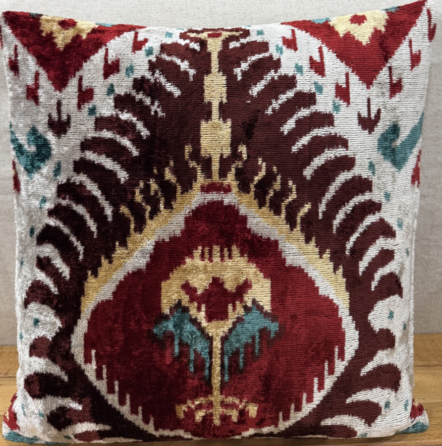 Silk Velvet Pillow ( 40 x 40 cm )