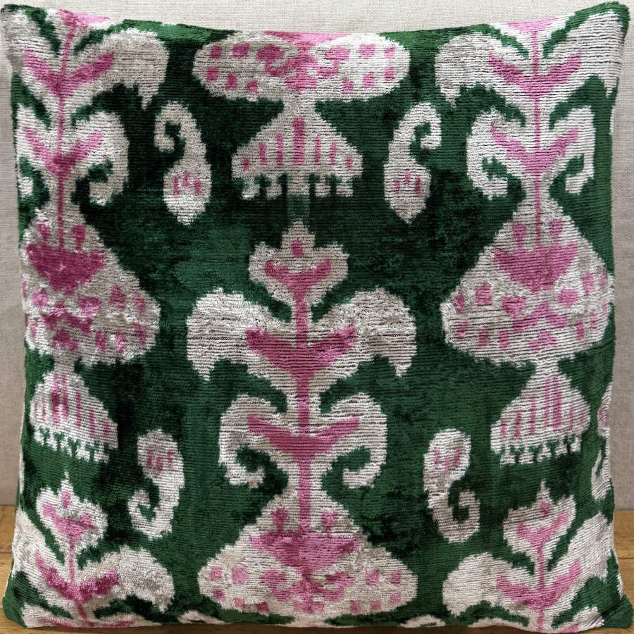 Silk Velvet Pillow ( 40 x 40 cm )