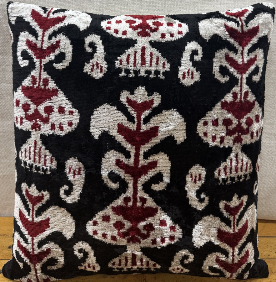 Silk Velvet Pillow ( 40 x 40 cm )