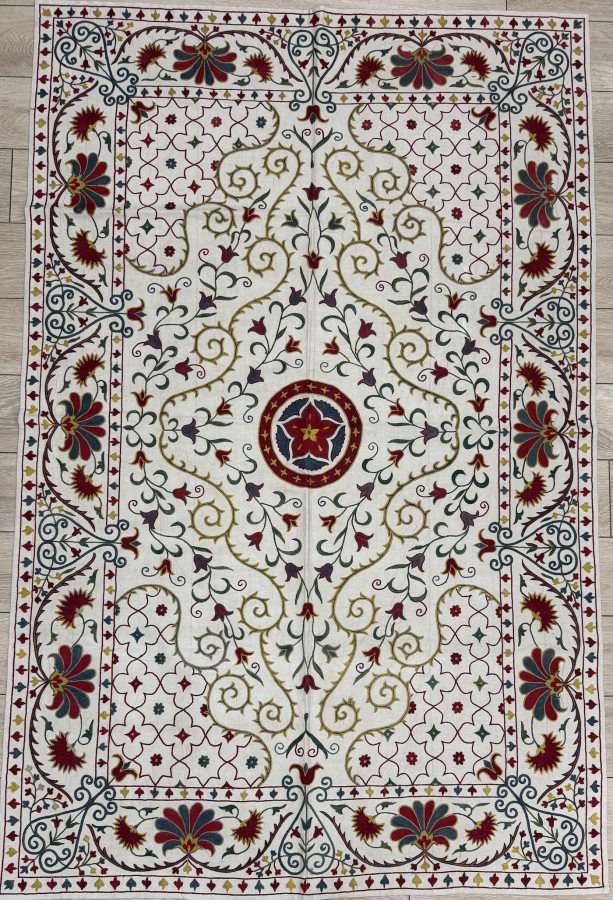 Suzani (100 x 150 cm )